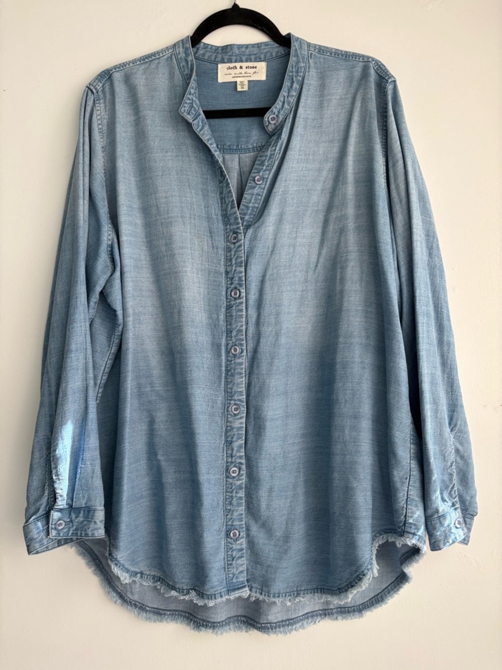 Anthropologie Cloth & Stone Lyocell denim Button Down Top 🌟